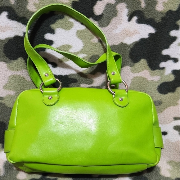 Lime Purse - Picture 5 of 16